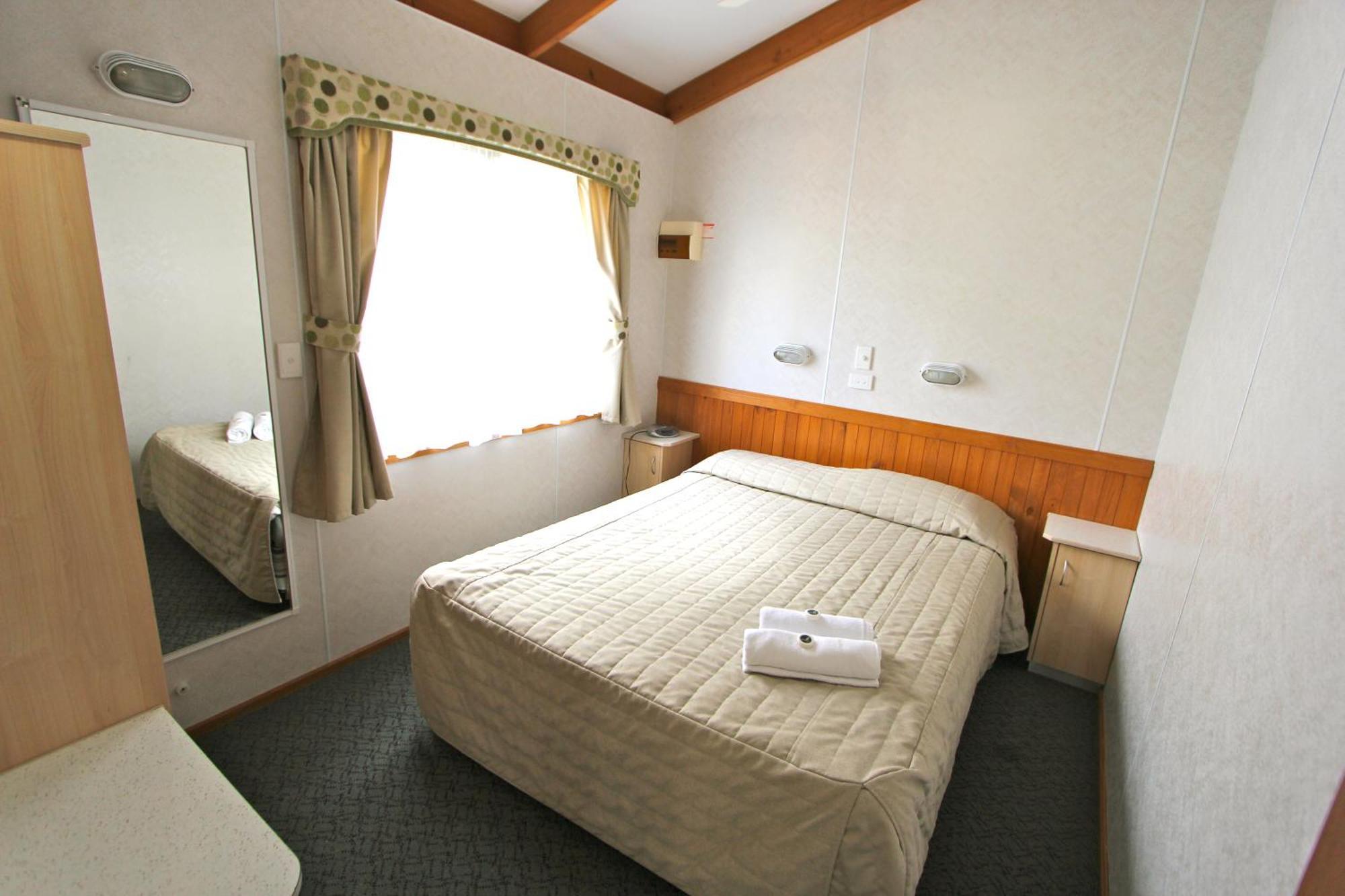 Crystal Brook Tourist Park Hotell Doncaster East Rum bild